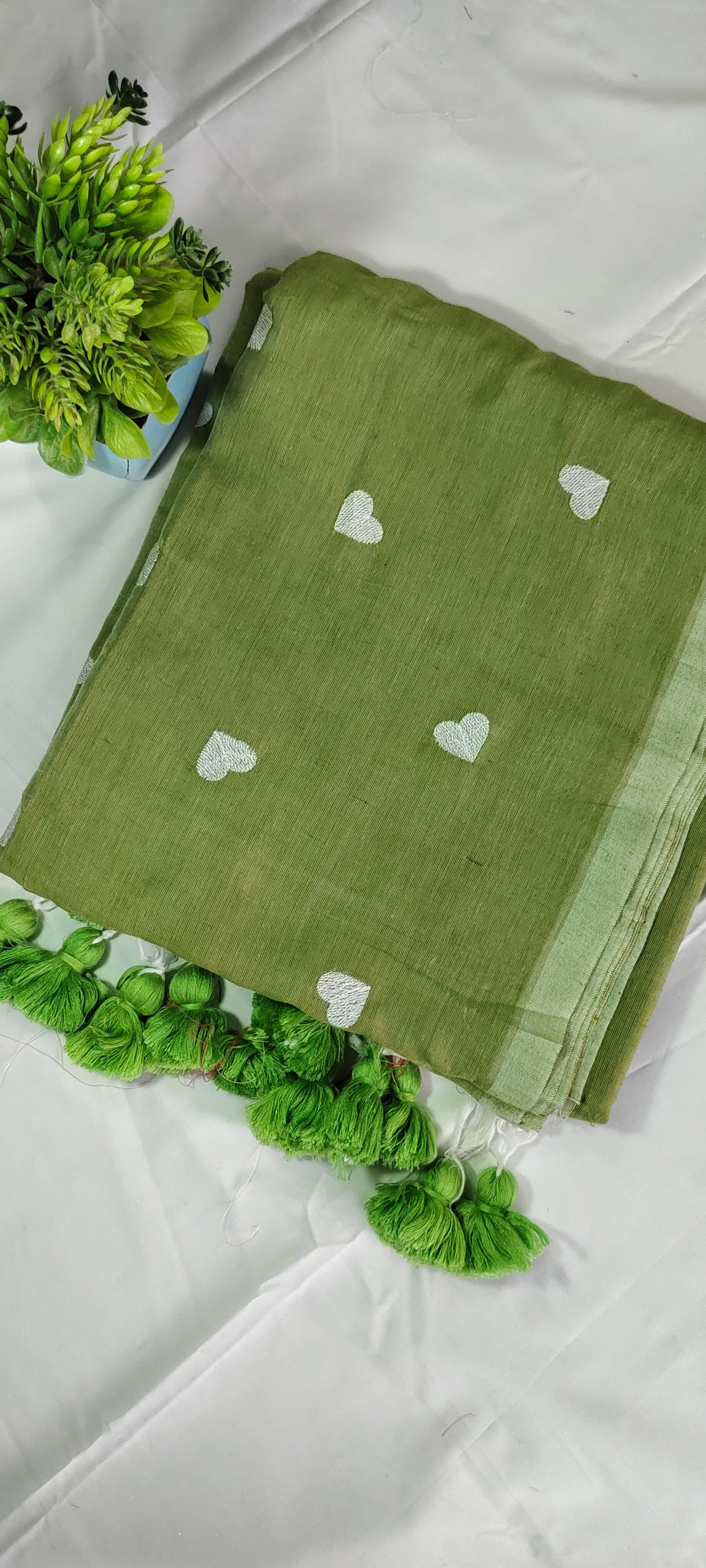 Heart embroidery mul