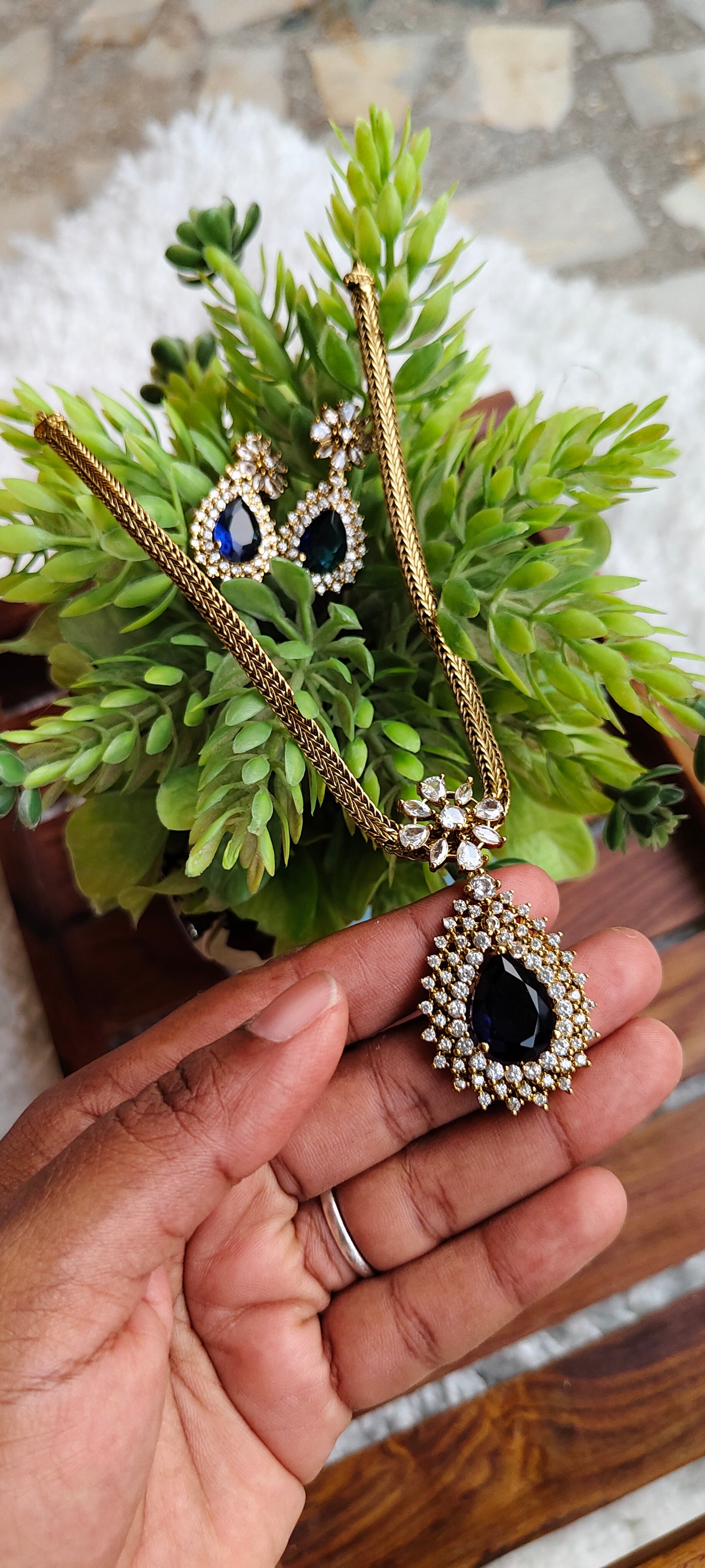Victorian Attigai Set