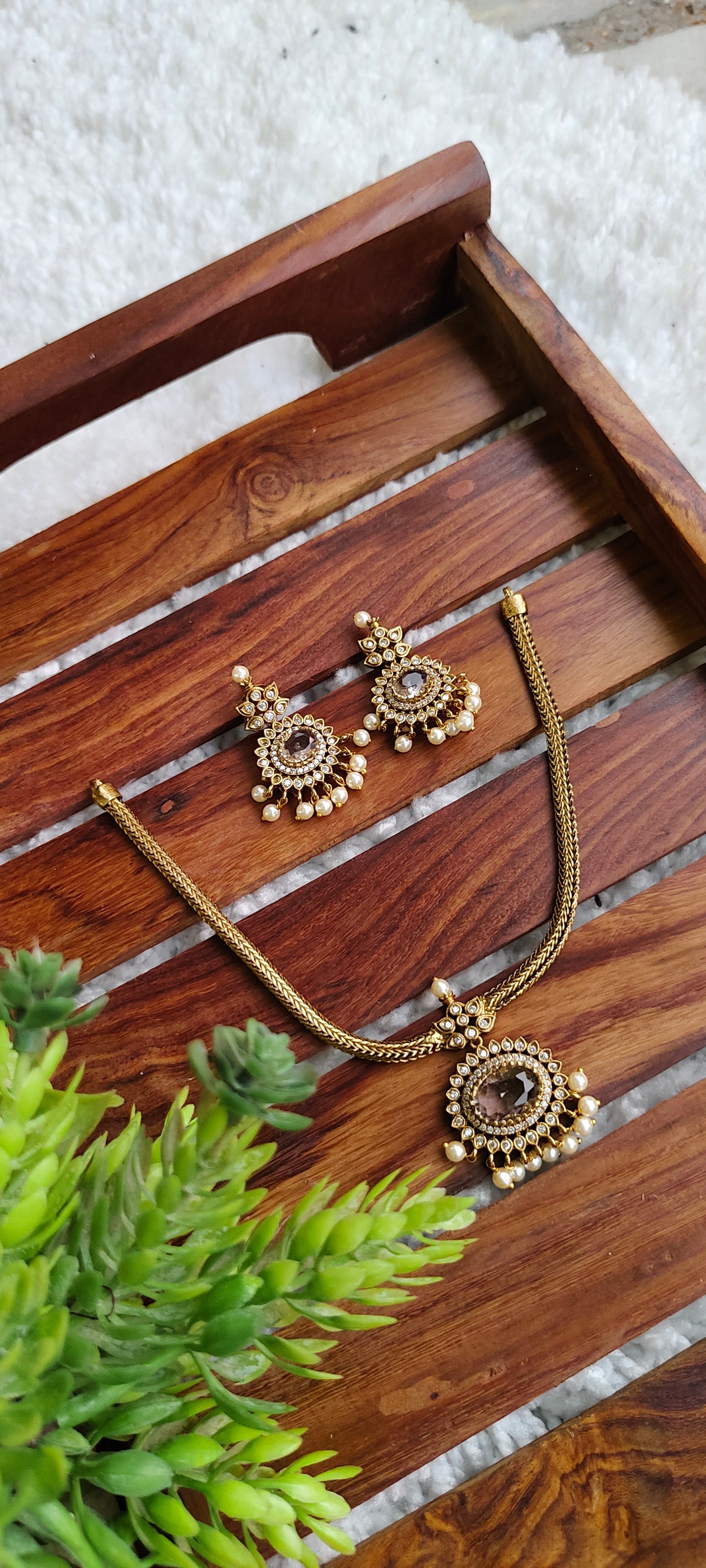 Victorian Attigai Set