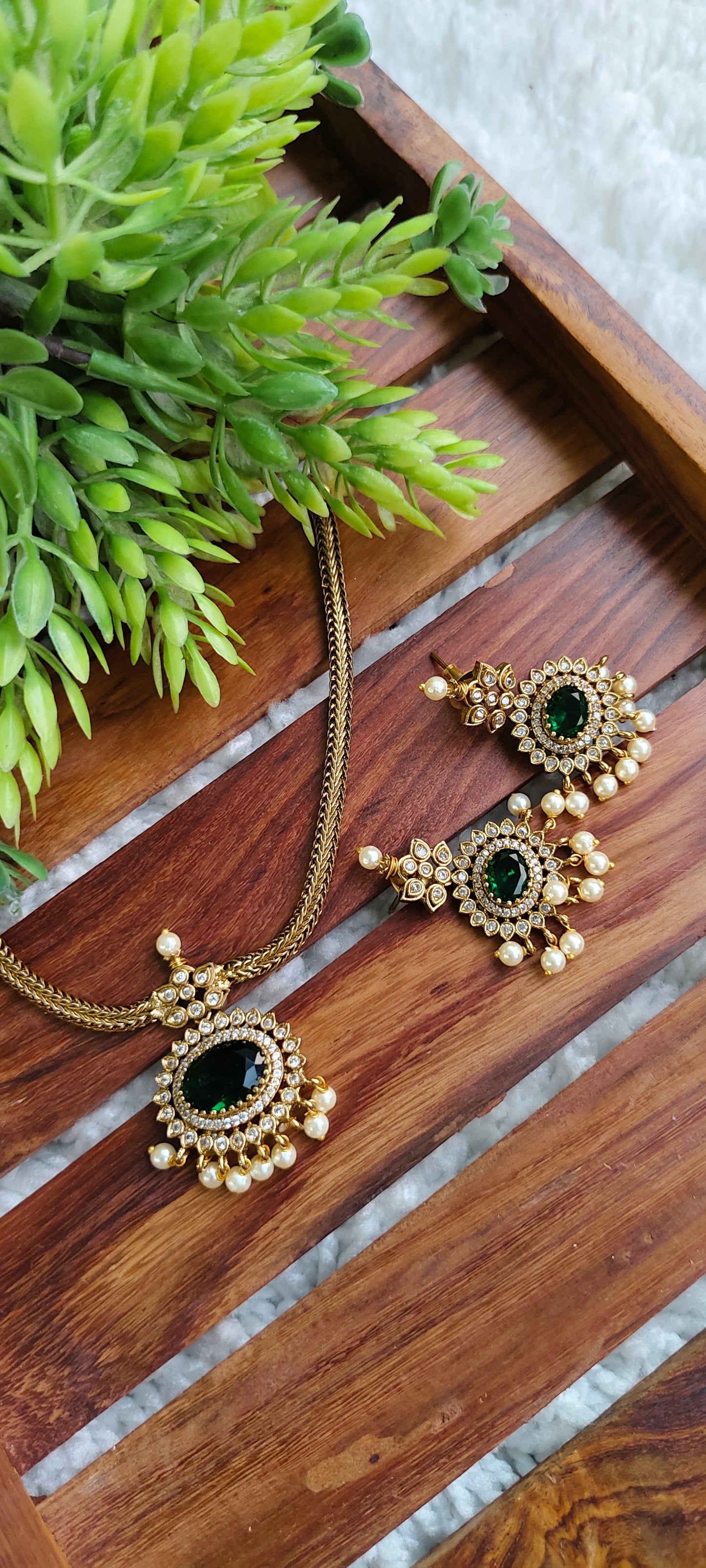 Victorian Attigai Set