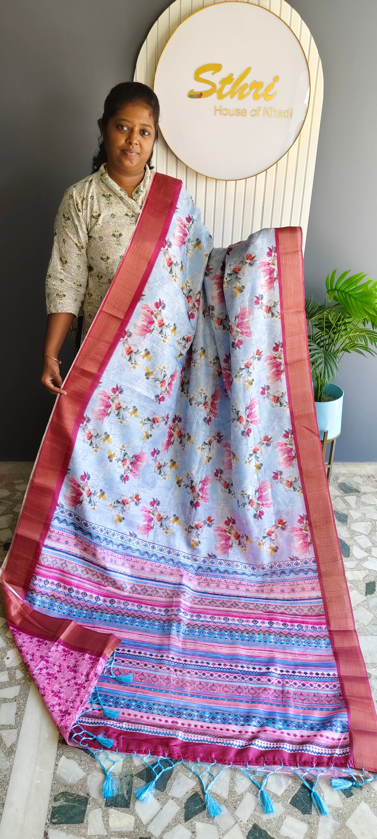 Offer saree