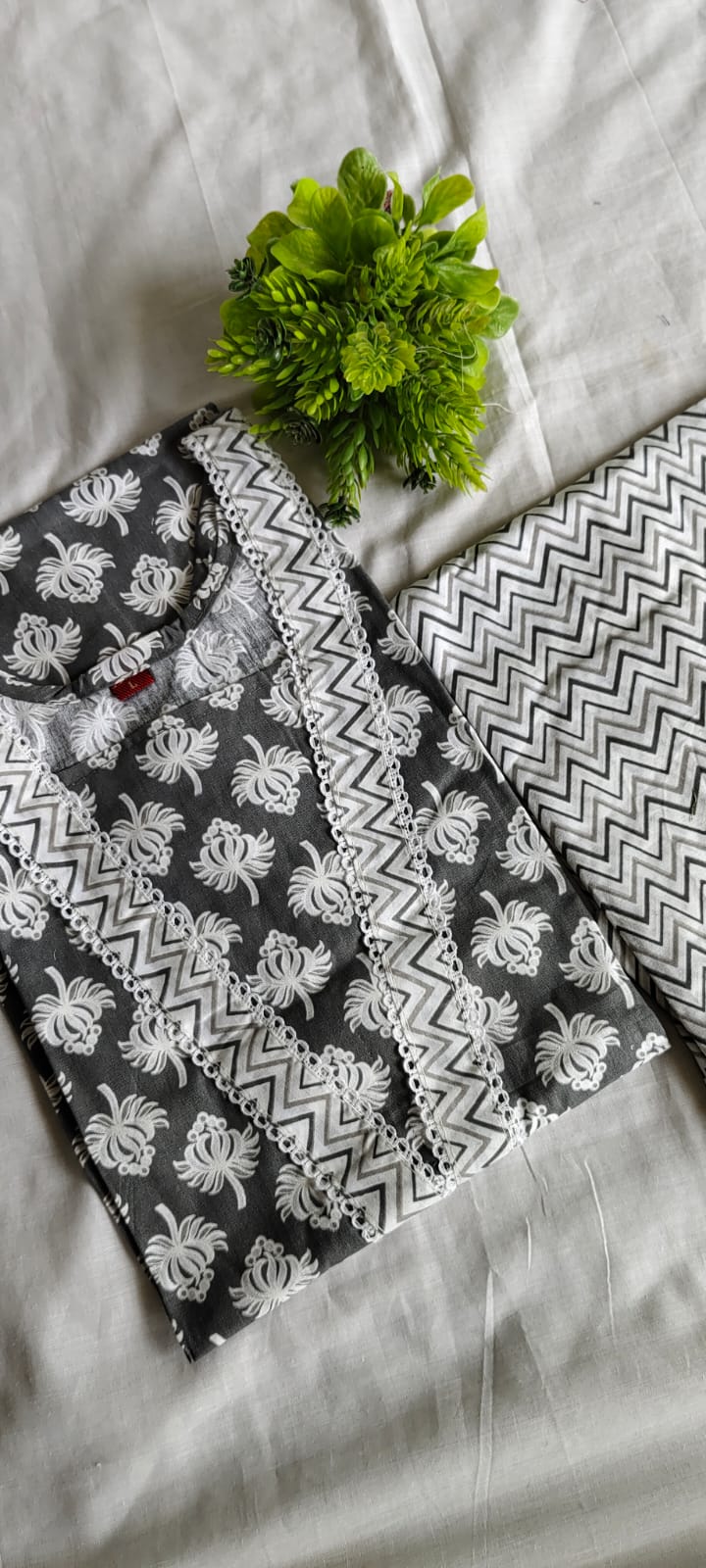 TWO PCS SET