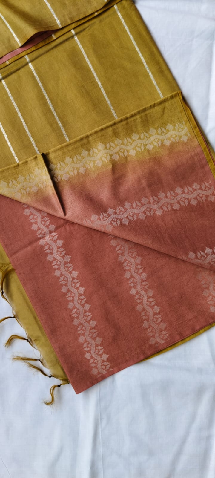 Semi tussar
