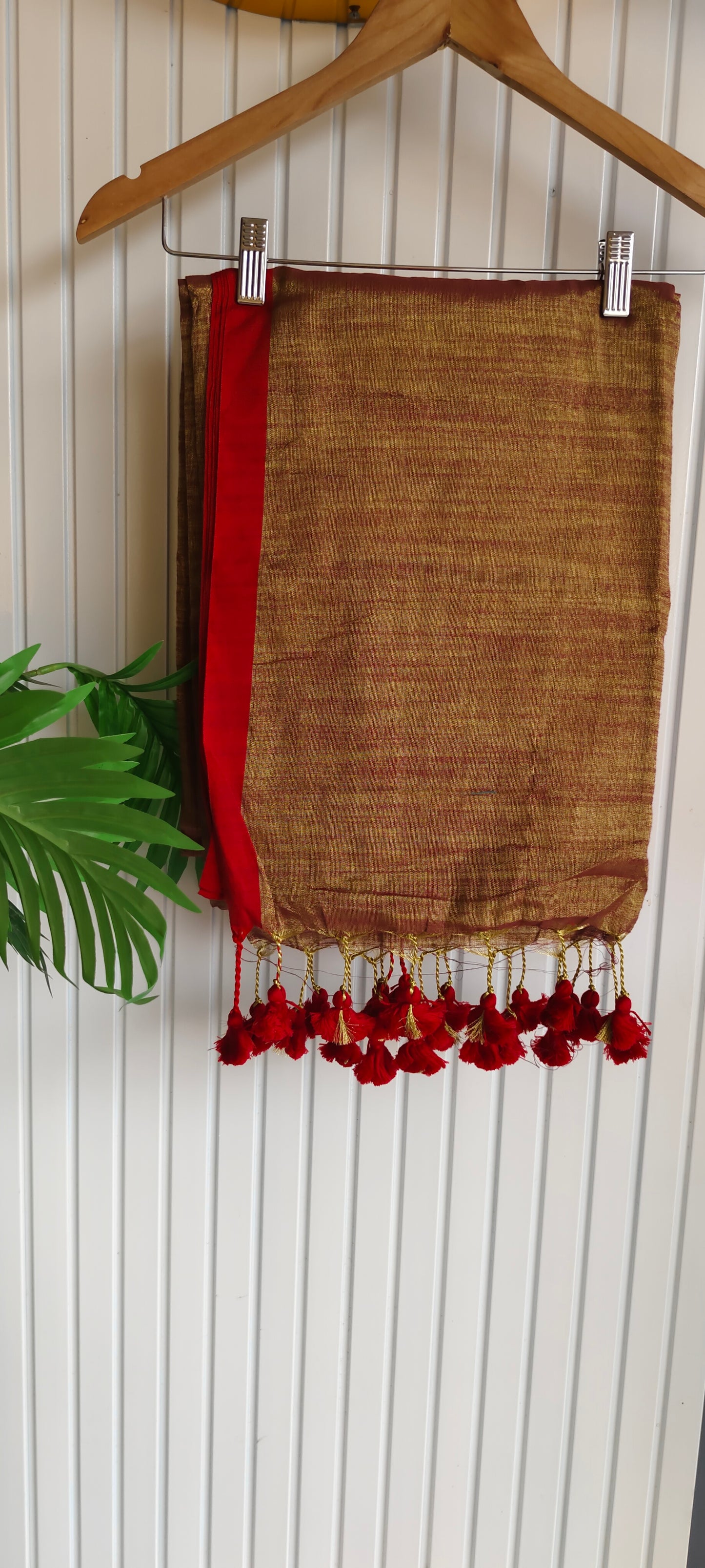 Handloom tissue silk