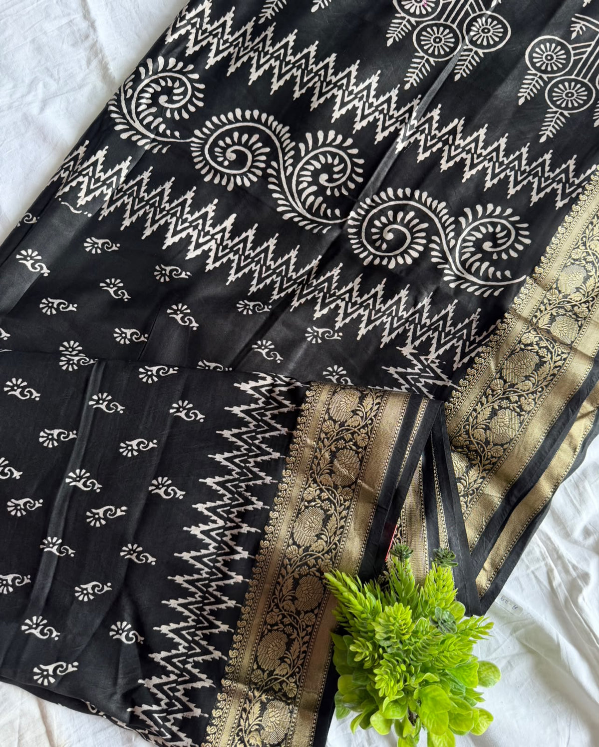 B.LIVA MAHESWARI SILK