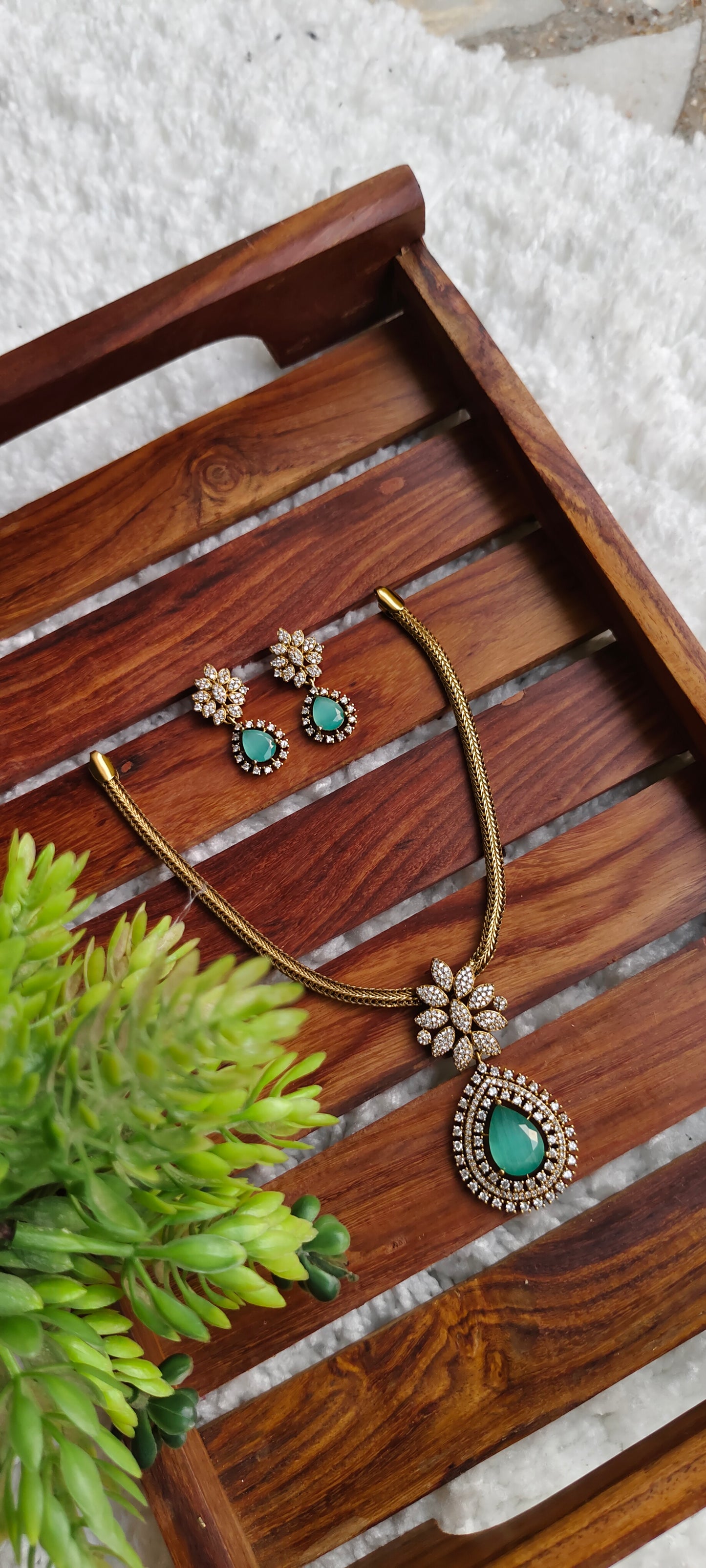 Victorian Attigai Set