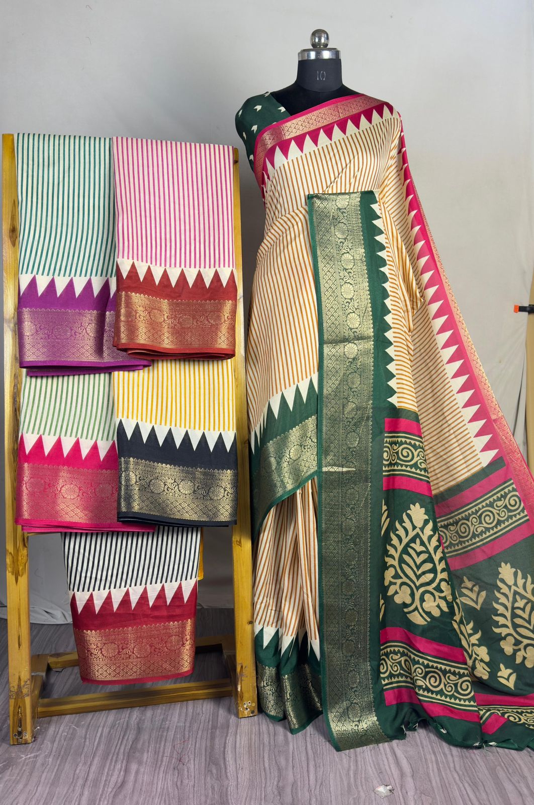 Offer saree (a)