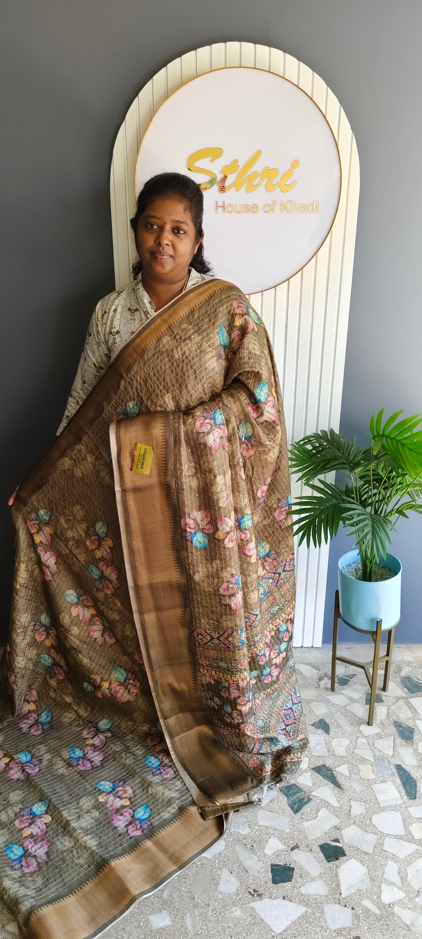 Offer saree