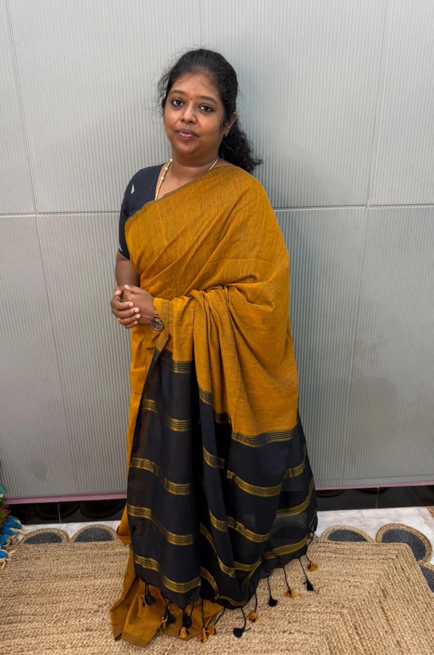 CONTRAST ZARI PALLU