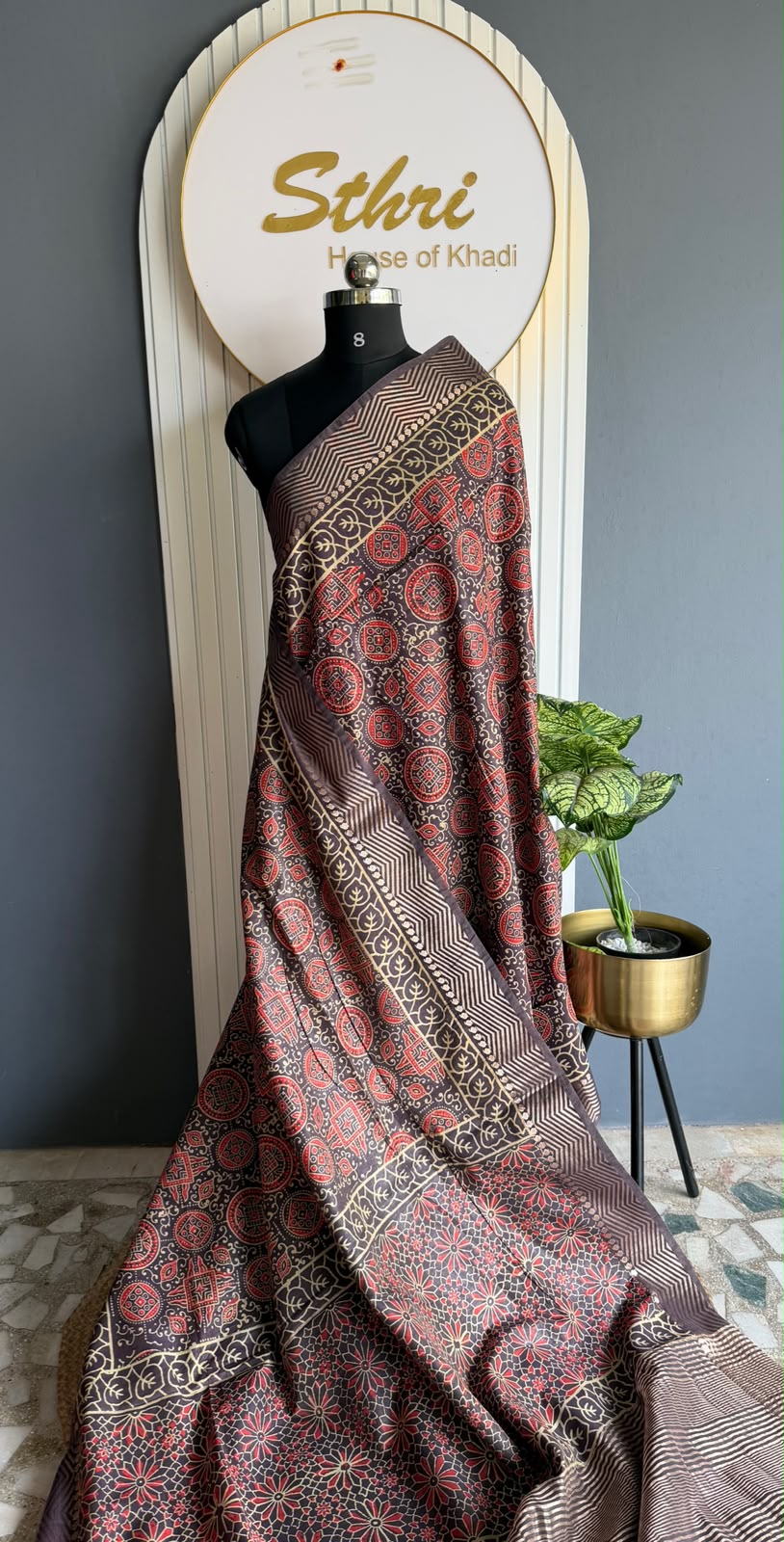 B.LIVA MAHESWARI SILK