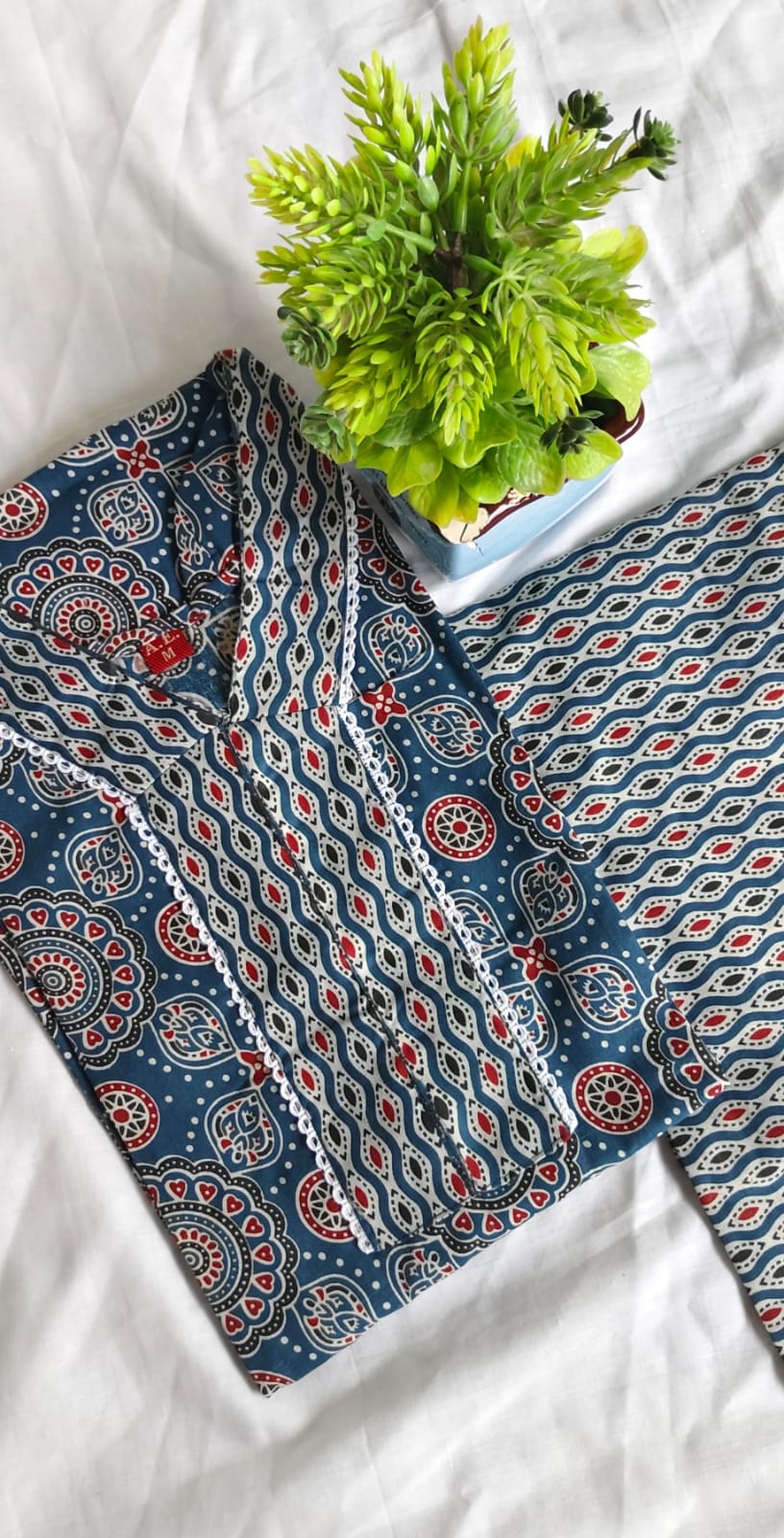 TWO PCS SET