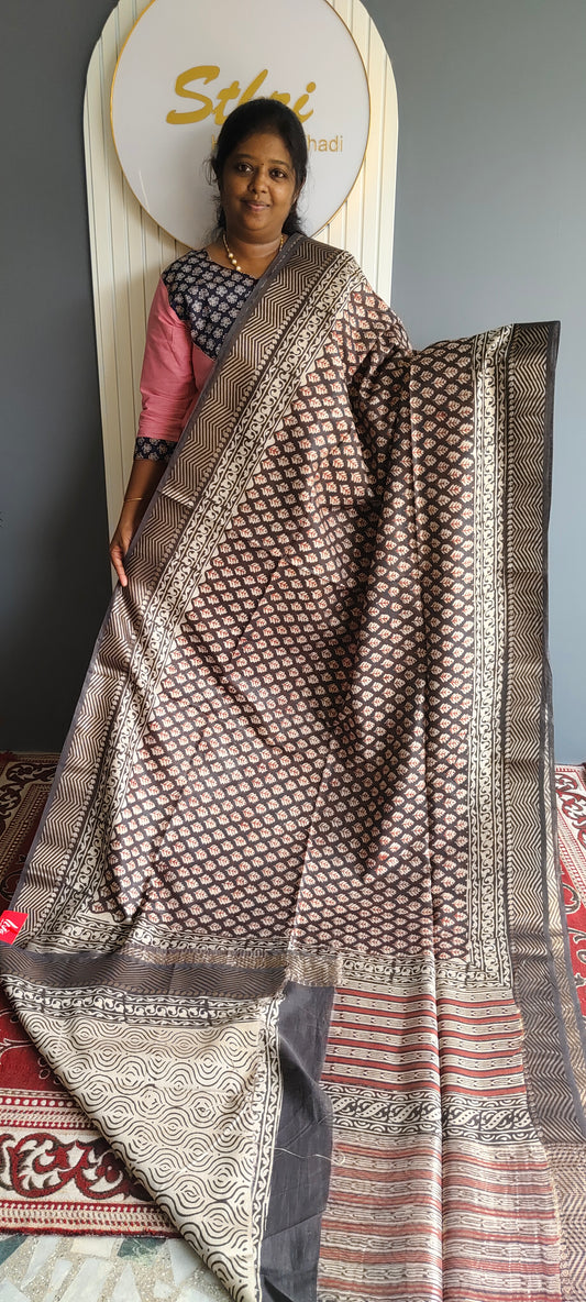 Maheshwari silk
