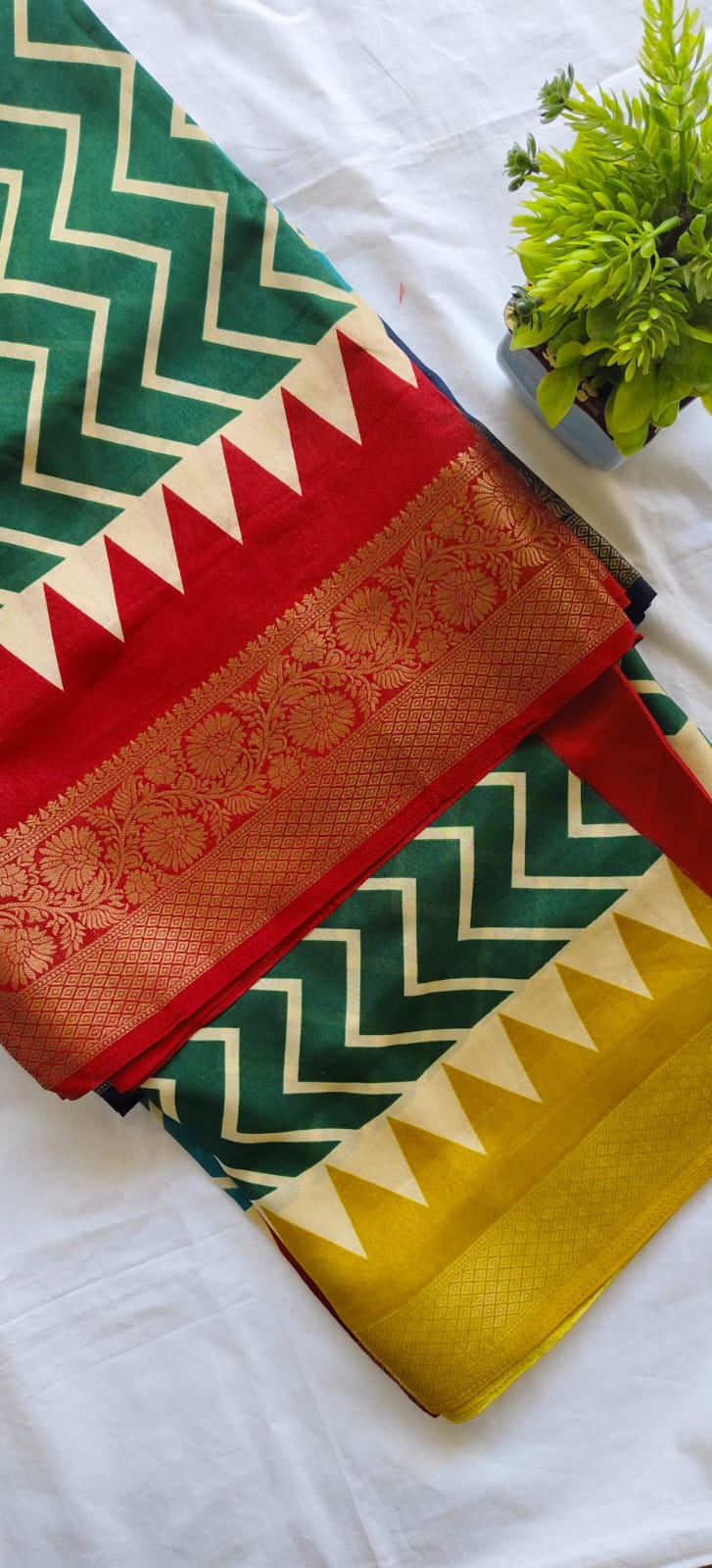 Offer saree (a)