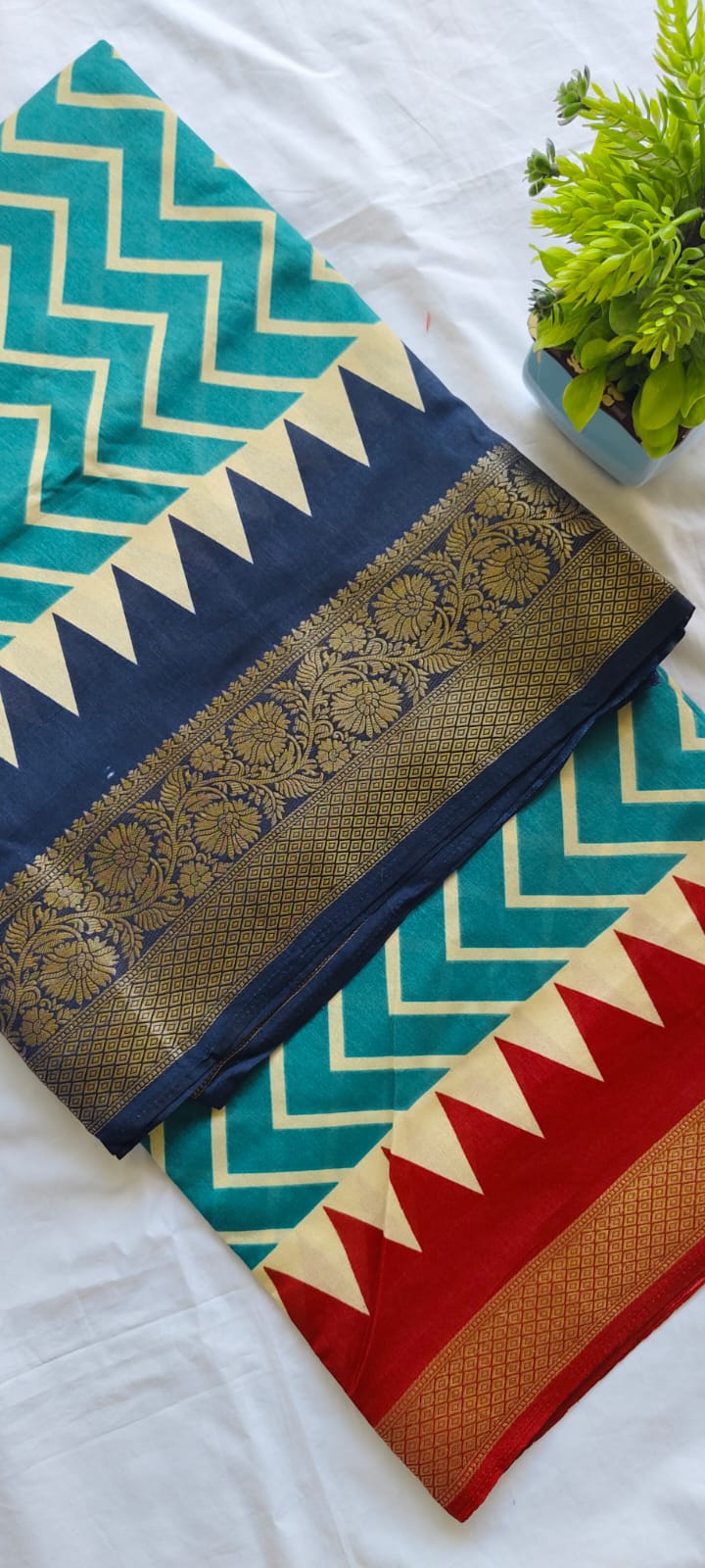 Offer saree (a)
